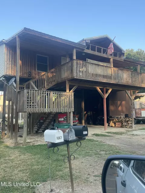1077 Plum Rd, Tunica, MS 38676