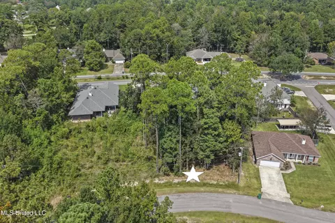 6727 Anoai Way, Diamondhead, MS 39525