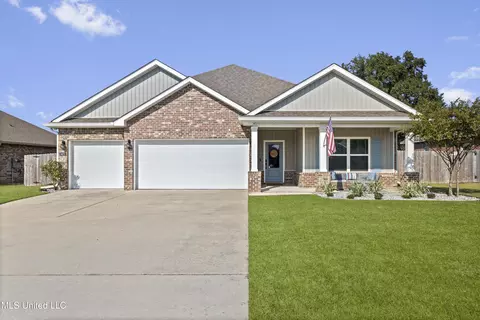 9475 Belle Creek Dr, Biloxi, MS 39532