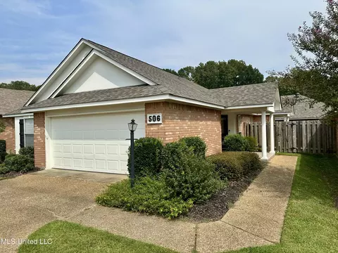 506 W Biscayne Cv, Clinton, MS 39056