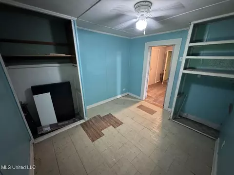 Bedroom - 944 Liberty Rd, Natchez, MS 39120 photo 4 of 6