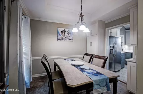 Dining - 103 Sweet Bay, Flowood, MS 39232 photo 1 of 2