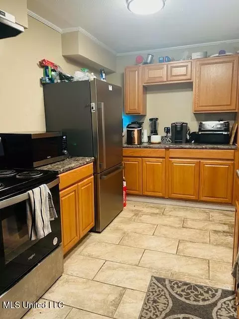 Kitchen - 3122 Shirley Dr, Jackson, MS 39212 photo 1 of 1