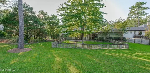 909 Monterey Dr, Madison, MS 39110 photo 5