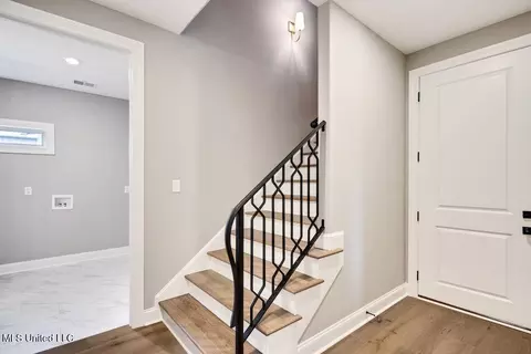 Entry Way - 2115 Livingston Way, Hernando, MS 38632 photo 5 of 5