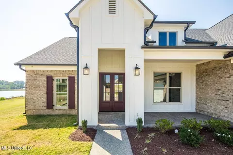 Exterior - 2115 Livingston Way, Hernando, MS 38632 photo 2 of 7