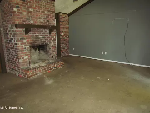 111 Glenstone Cir, Jackson, MS 39212 photo 8