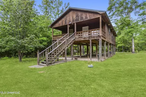 Exterior - 377 Deep Creek Rd # A, Wiggins, MS 39577 photo 5 of 6