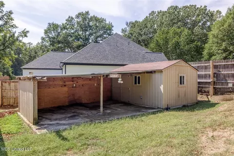 Exterior - 8620 E Cedar Lake Dr, Walls, MS 38680 photo 8 of 8