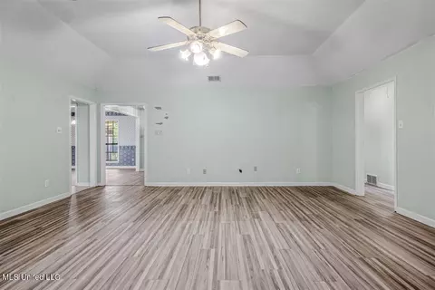 Living - 8620 E Cedar Lake Dr, Walls, MS 38680 photo 3 of 4