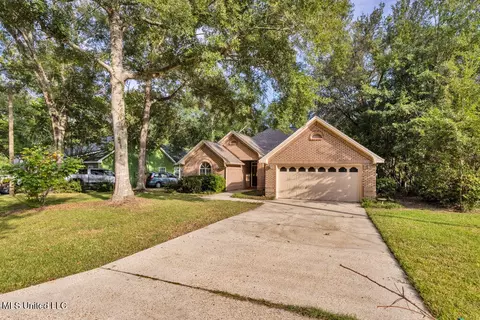7879 Hilo Way, Diamondhead, MS 39525 photo 2