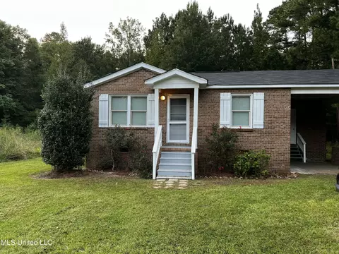 2445 Highway 16, Carthage, MS 39051