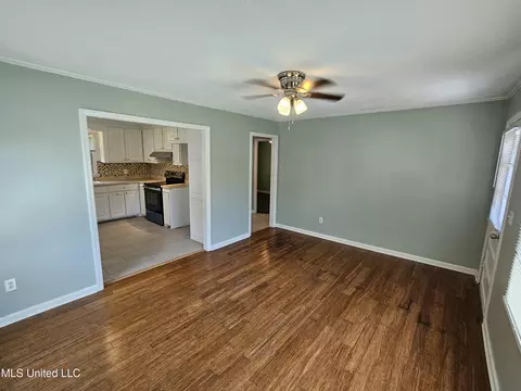 Living - 2445 Highway 16, Carthage, MS 39051 photo 2 of 2