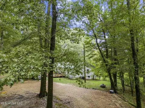 Exterior - 3820 Farr Rd, Edwards, MS 39066 photo 1 of 9