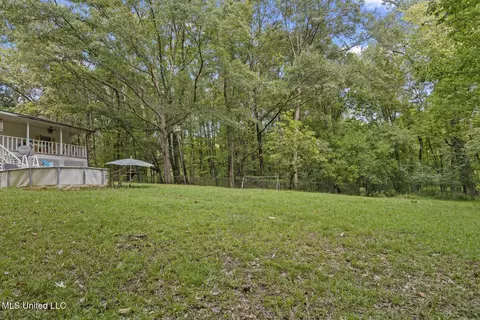 Exterior - 3820 Farr Rd, Edwards, MS 39066 photo 7 of 9