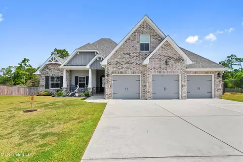 2962 Juliette Dr, Ocean Springs, MS 39564