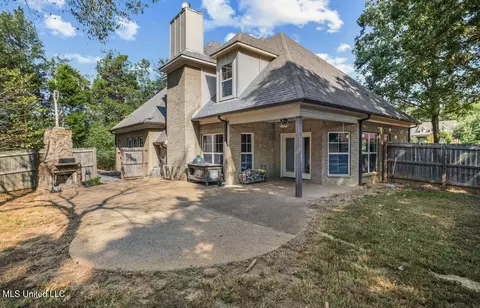 Exterior - 9389 Thornridge Dr, Hernando, MS 38632 photo 8 of 12