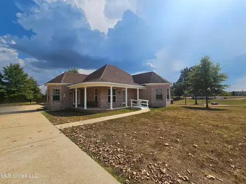 5700 Honey Oak Dr, Hernando, MS 38632 photo 1