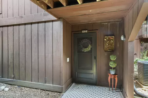 129 Molokai #G, Diamondhead, MS 39525