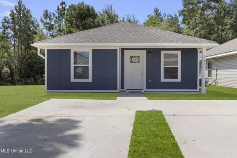 17321 Avondale Cir #1, D'iberville, MS 39540