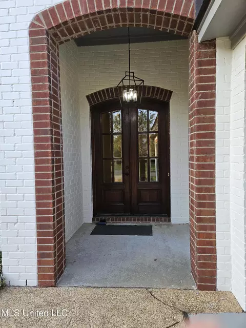 Entry Way - 126 Turtle Ridge Dr, Brandon, MS 39047 photo 1 of 9