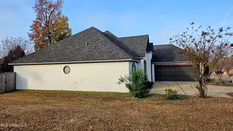 Exterior - 126 Turtle Ridge Dr, Brandon, MS 39047 photo 2 of 16
