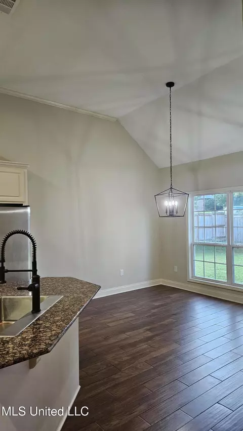 Entry Way - 126 Turtle Ridge Dr, Brandon, MS 39047 photo 3 of 9