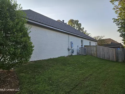 Exterior - 126 Turtle Ridge Dr, Brandon, MS 39047 photo 11 of 16