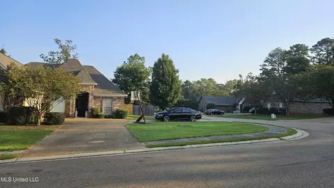 Exterior - 126 Turtle Ridge Dr, Brandon, MS 39047 photo 15 of 16