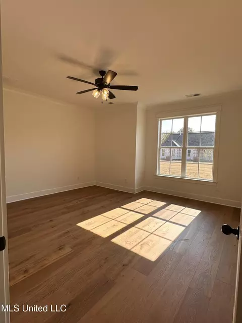 Bedroom - 3617 Kreunen St, Nesbit, MS 38651 photo 3 of 3