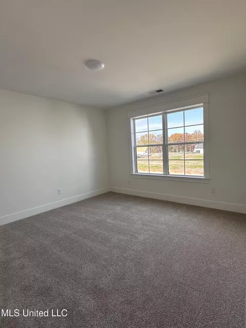 Bedroom - 3617 Kreunen St, Nesbit, MS 38651 photo 1 of 3