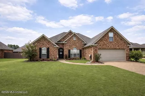 319 Bullock Cir, Richland, MS 39218