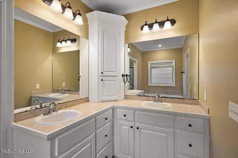 Bath - 247 Brigade Ave, Canton, MS 39046 photo 1 of 1