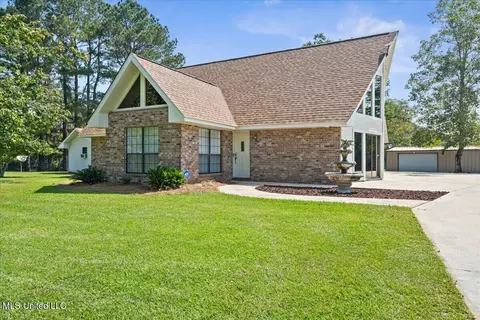 7020 Gibson Rd, Mccomb, MS 39648