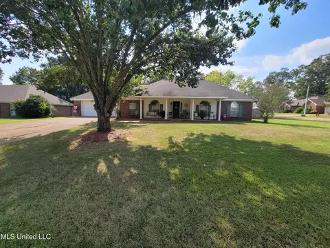 317 Willow Run, Pearl, MS 39208