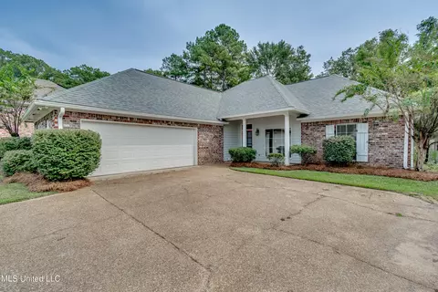 Exterior - 122 Devlin Dr, Madison, MS 39110 photo 2 of 3