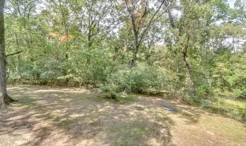 Exterior - 415 Sylvan Trl, Jackson, MS 39209 photo 20 of 20