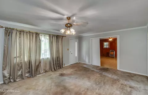 Living - 415 Sylvan Trl, Jackson, MS 39209 photo 9 of 9