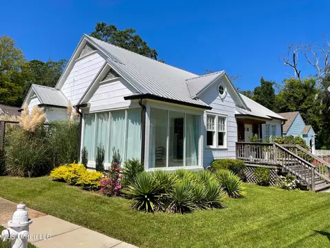 3413 N State St, Jackson, MS 39216 photo 1