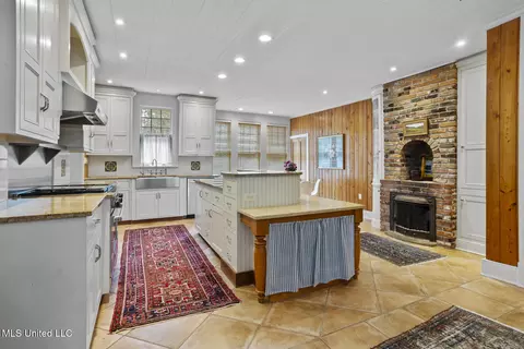 1017 Pinehurst Pl, Jackson, MS 39202 photo 25