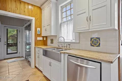 1017 Pinehurst Pl, Jackson, MS 39202 photo 31