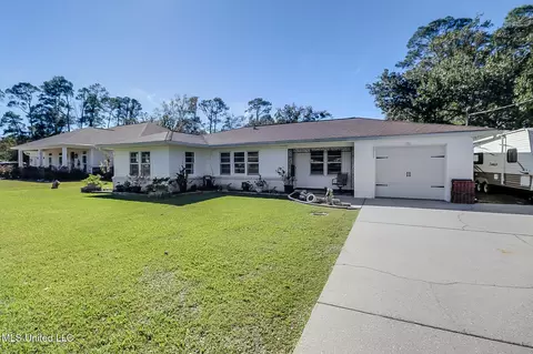 5211 Washington Ave, Gulfport, MS 39507