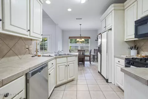 115 Sara Fox Dr, Brandon, MS 39047 photo 15