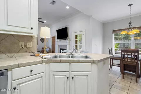 115 Sara Fox Dr, Brandon, MS 39047 photo 16