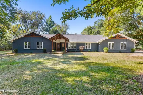 297 Dozier Rogers Rd, Lucedale, MS 39452