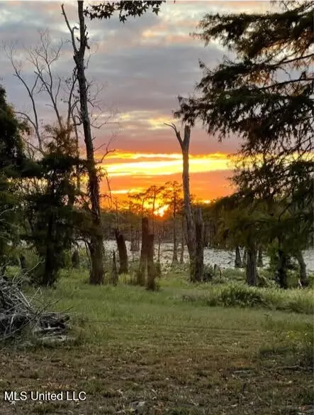 1743 The Rocks Road Rd, Woodville, MS 39669