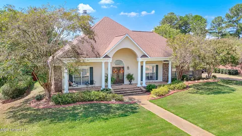 106 Glenside Dr, Brandon, MS 39042 photo 2