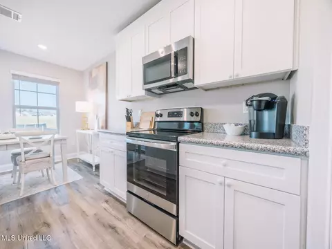 Kitchen - 7970 Buttonbush Rd, Biloxi, MS 39532 photo 3 of 3