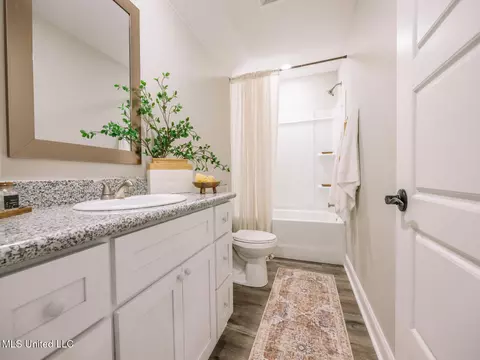 Bath - 7964 Buttonbush Rd, Biloxi, MS 39532 photo 3 of 3