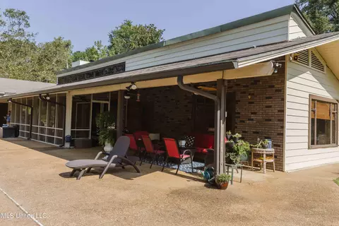 Exterior - 3940 Forest Hill Rd, Jackson, MS 39212 photo 9 of 15